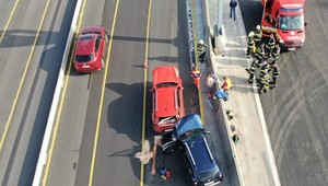 Dopravná nehoda na D1 v smere do Bratislavy: Prejazdný je iba jeden jazdný pruh