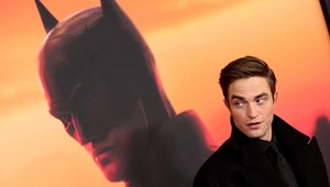 Batman s Pattinsonom prilákal do kín tisíce slovenských divákov! A boduje aj vo svete!