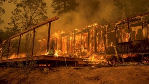 Slávnemu hollywoodskemu hercovi zhorel do tla dom!