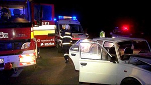 Trojica mladých ľudí si to rovno z krčmy namierila do auta