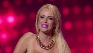 FOTO VNÚTRI! Zuzanita vystavila svoje napumpované vnady: Uf, má ich cez pol obrazovky!