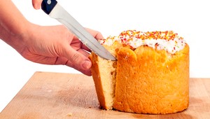 Senior chcel poďakovať personálu nemocnice za starostlivosť. Priniesol tortu plnú marihuany