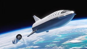 Elon Musk chce poslať vesmírnych turistov na oblet Mesiaca