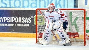 Fínsky brankár skóroval v štyroch zápasoch dvakrát! Nadšenie v Minnesote