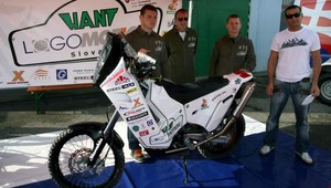 Jakeš vo farbách KM Racing Teamu opäť na trati Dakaru