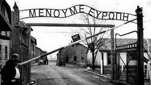 Grécky námestník Dimitris Kammenos nevydržal vo vláde ani deň