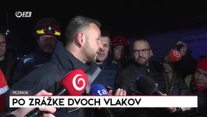 Tlačová beseda ministra vnútra z miesta nehody vlakov