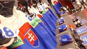 Synovia slávnych otcov sa chystajú na Hlinka Gretzky Cup