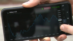 Na možnosti investovania lákajú aj slovenskí influenceri. Oplatí sa to?