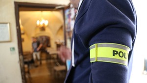 Prenasledovanie novinárov: NAKA vykonávala prehliadku v Bratislave