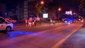 Na Gagarinovej ulici v Bratislave zrazilo auto chodca, zraneniam podľahol