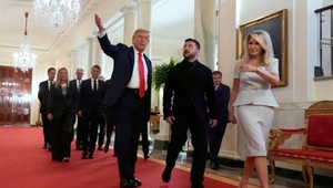 Summit Trumpa so Zelenským a európskymi lídrami v centre pozornosti