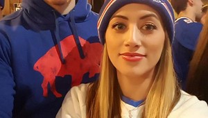 Keď uvidela nové účesy svojich troch detí, rozplakala sa: Pozrite sa, prečo!