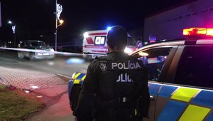 Víkendový večer v Detve poznačila tragédia: Auto zrazilo chodca na osvetlenom priechode