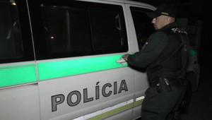 Šialený čin na východe: Priložili mu nôž na brucho a pýtali sa, či ho majú bodnúť