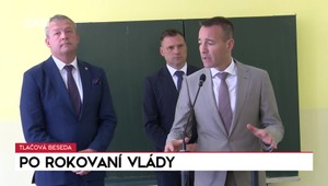 Tlačová beseda po výjazdovom rokovaní vlády v Púchove