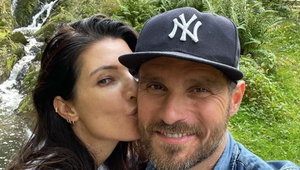 Leošova krásna manželka je módna ikona, no keď predviedla nový účes, ľudia sa nezdržali!