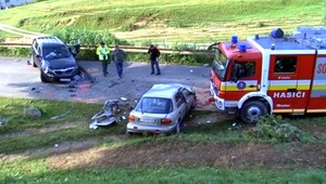 Autá sa čelne zrazili za horizontom, traja zranení!