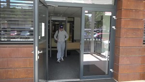 Na mol opitý vodič šoféroval až 17 km. Policajti neverili, akú hodnotu na prístroji vidia