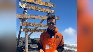 Mladý Slovák uvaril bryndzové halušky na Kilimandžáre