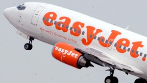 Manželka pilota chcela včas odletieť na dovolenku: Muža mimo služby poslala do kokpitu