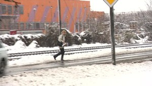 Železničné priecestia si tento rok vyžiadali 87 obetí. Napriek tomu ľudia stále riskujú