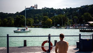 Balaton sa stráca pred očami. Hladina vody klesla na kritickú úroveň