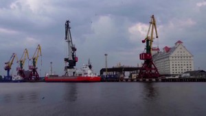 441. deň na Ukrajine: Macron, Zelensky a Biden si uctili pamiatku novinára Soldina