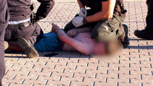 Výtržníctvo v Banskej Bystrici: Partička agresívnych tínedžerov napadla vodiča autobusu aj policajta