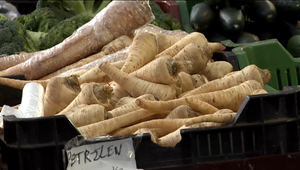 Kupujete petržlen s vňaťou alebo bez? Možno vám ušla táto daňová anomália