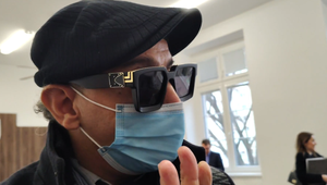 Operoval bez licencie aj anestézie. Falošný plastický chirurg zmrzačil pacientov, teraz ide do väzenia