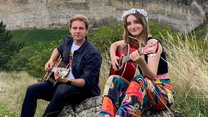 Tomáš Bezdeda nazpíval romantický duet s mladičkou zpěvačkou: To musíte slyšet!