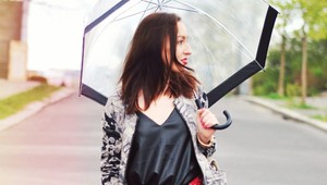 Základom outfitu do dažďa sú kvalitné gumáky