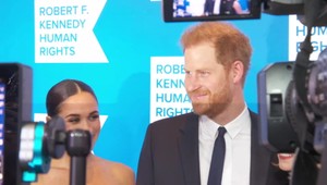 Princ Harry má problém! Obvinenie zo šikany aj obťažovania, tvrdenia sú vážne!