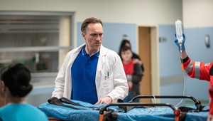 Adam sa vracia do Nemocnice