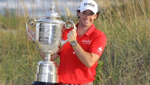 Major vyhral Rory McIlroy. Vrátil sa na pozíciu svetovej jednotky