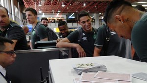 Haváriu lietadla neprežilo 76 ľudí. Na palube bol brazílsky futbalový tím