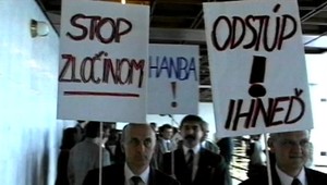 Prípady zavlečenia prezidentovho syna a zničenia vozidla SIS spojili