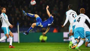 Japonec Okazaki vystrihol Leicestru triumf nad Newcastlom