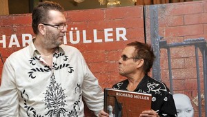 Richard Müller má fóbiu z ľudí!