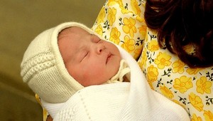 Na svete sú nové fotografie princeznej Charlotte: Je krásna!