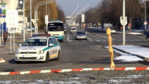 Umenie alebo vulgárnosť? Socha mužských genitálií zdobí kruhový objazd v Michalovciach