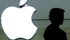 FBI sa bez pomoci Apple dostal do telefónu útočníka z Kalifornie
