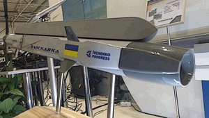 Ukrajina vyvíja nadzvukovú strelu Bliskavka: Protivzdušná obrana vraj na ňu nestačí