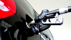 Nové označenie pohonných látok. Viete čo budete od októbra tankovať?