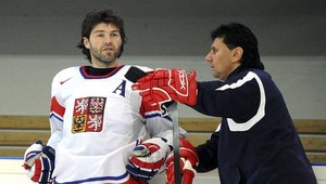 Česi by mali získať striebro. Veria Růžičkovi a Jágrovi