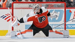 Philadelphia postúpila do druhého kola, Čech VLADAŘ urobil 42 zákrokov