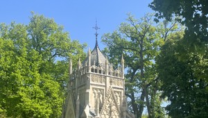 Svoju Katinku miloval, ich vzťah nenarušili ani klebety o jeho afére s cisárovnou Sissi. Július Andrássy leží v mauzóleu lásky, ktoré mu postavili na mieste, kam si chodil oddýchnuť -  v Trebišove