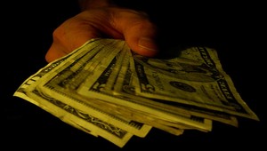 VIDEO: Keď z neba padajú peniaze...