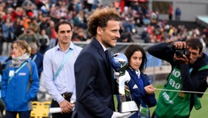 Vysnívanú prácu si Forlán udržal len jedenásť zápasov